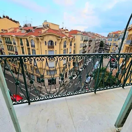 Apartment Tres Bel Centre *