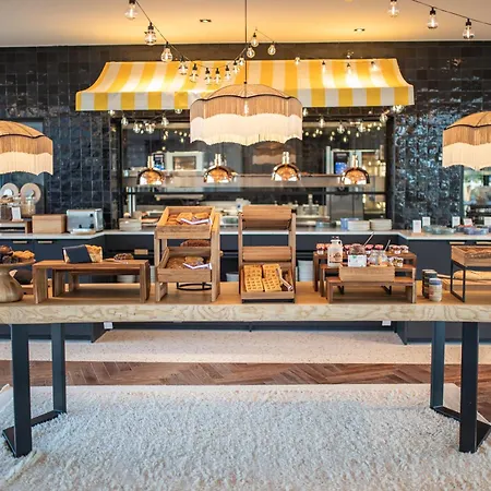 Hotell Doubletree By Hilton Centre Iconic 4*