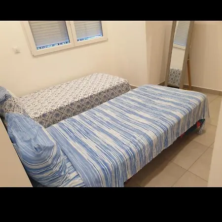 Daire Grand Appartement, 2 Ou 3 Ou 4 Pieces, Tramway Sur Place, Proche Gare Sncf St Augustin 5 Min, Aeroport A 7 Min, Ou Allianz Riviera 10 Min, Palais Nikaia 2 Min , Supermarche Sur Place, Parking Possible Si Disponible Ou Payant A 1000 Metre *