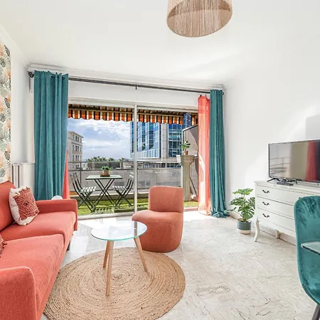 Large 2 Bdr Close To The Balcony & Garage *