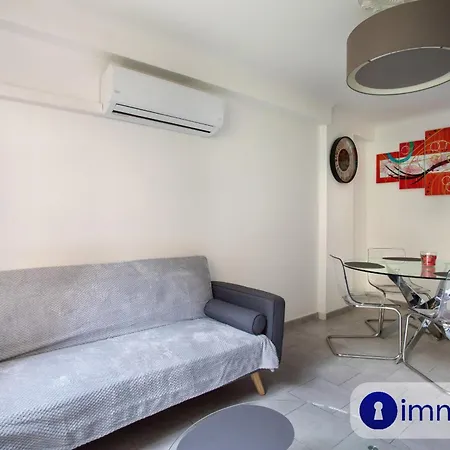 Pasteur With Parking Space Apartment *