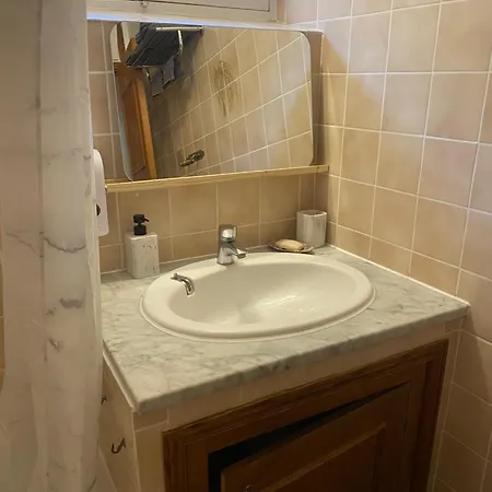 L'oustalet Apartment *