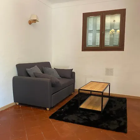 L'oustalet Apartment *