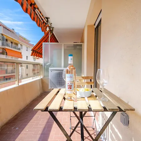 Apartment Near Old Town And Fully Renovated Nice