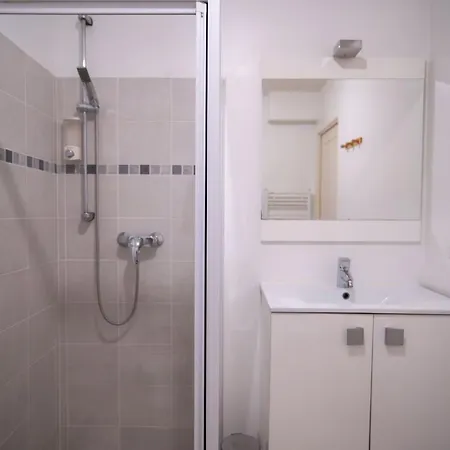 Apartment Guestready - Sejour Ideal A Saint-roch Pour 2 *