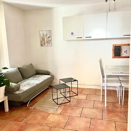 A Acropolis Avec Terrasse *
