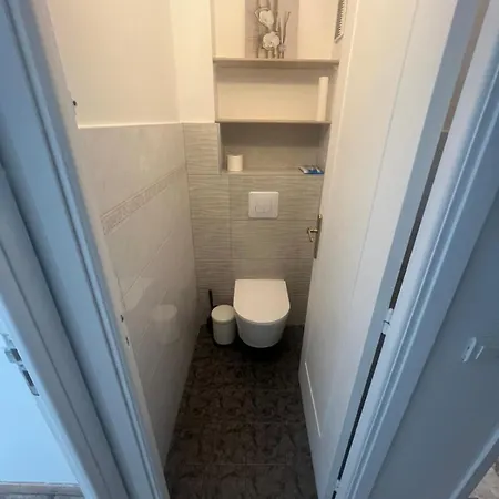Grand Proche Promenade Apartment