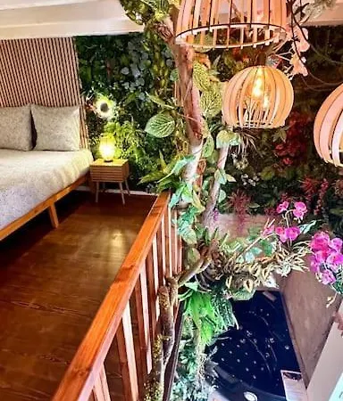 Jungle Avec Jaccuzi Au Coeur De Nice