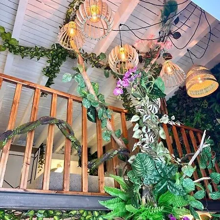 Apartment Jungle Avec Jaccuzi Au Coeur De *
