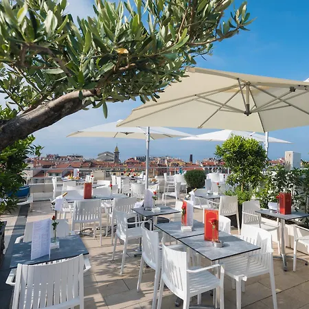 Aston La Scala Hotel