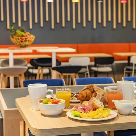 Express - - Grand Arenas By Ihg