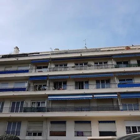Grand Proche Promenade * Nice
