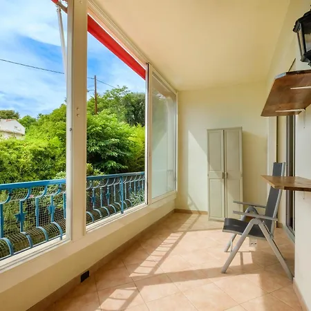 Saint-charles Apartment