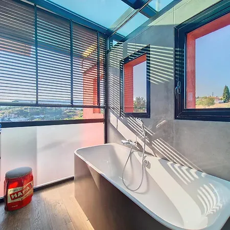 De Luxe Piscine Vue * Nice