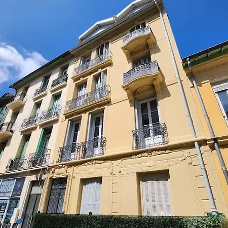 Apartment Fac St Jean D'angely