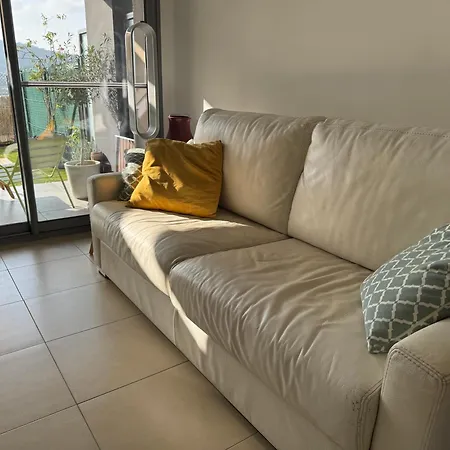 Art Apartment *
