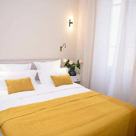 9 Alberti Centre Nizza