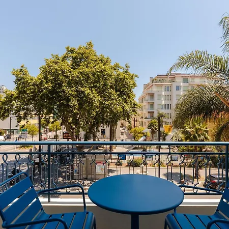 Yelo Promenade Powered By Sonder Hotel Nice