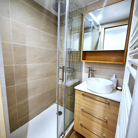 Big Flat - Le Cala - Hypercentre - 4 Chambres, 13 Personnes, Proche Gare Et Parking, Wifi, Air Conditioning L Groupe L Business L Famille