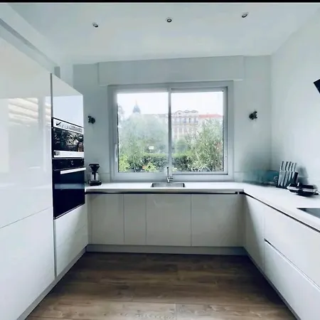 Luxueux Appartement, Carre D'or, Square Mozart