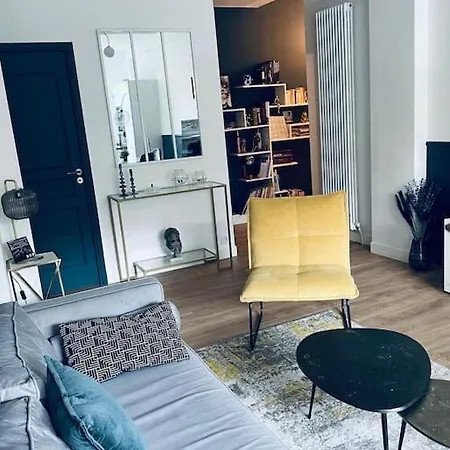 Luxueux Appartement, Carre D'or, Square Mozart Apartment
