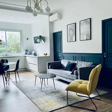 Apartment Luxueux Appartement, Carre D'or, Square Mozart Nice