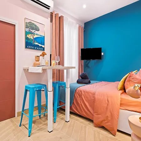 Renting - Spitalieri - Chic & Cosy Art Deco Nest Etoile