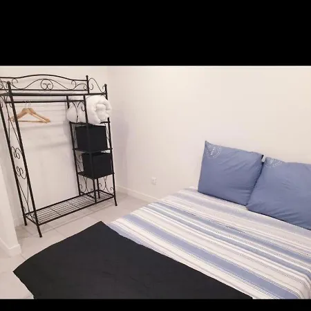 Daire Grand Appartement, 2 Ou 3 Ou 4 Pieces, Tramway Sur Place, Proche Gare Sncf St Augustin 5 Min, Aeroport A 7 Min, Ou Allianz Riviera 10 Min, Palais Nikaia 2 Min , Supermarche Sur Place, Parking Possible Si Disponible Ou Payant A 1000 Metre