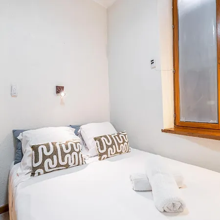 Apartment 2 Bdr Heart Old Town Nice