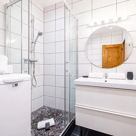 Apartment 2 Bdr Heart Old Town Nice