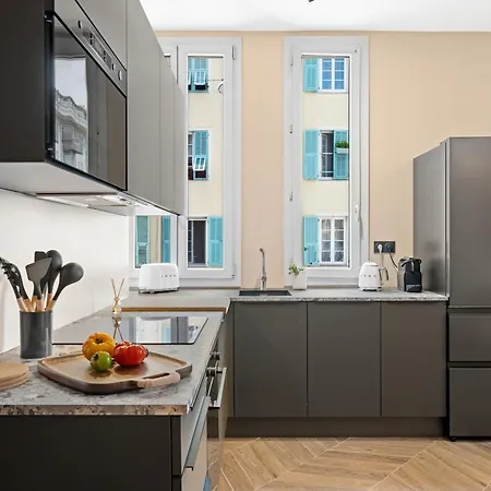 La Lascaris Port Of #renovated Apartment