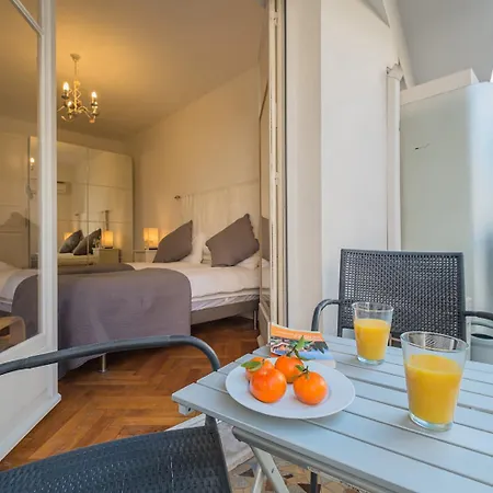 Apartment Luxury On Promenade Des In