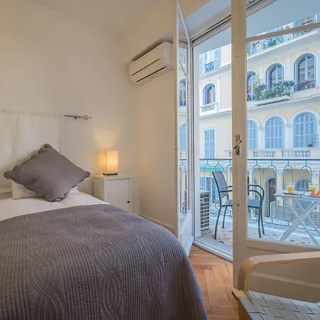 Luxury On Promenade Des In Apartment