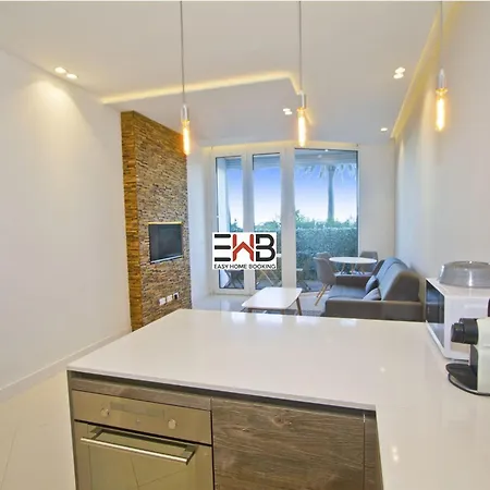 Appartamento Sea View- Easy Booking
