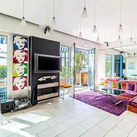 Moderne En Bord De A 60 M² Parking Prive Nice
