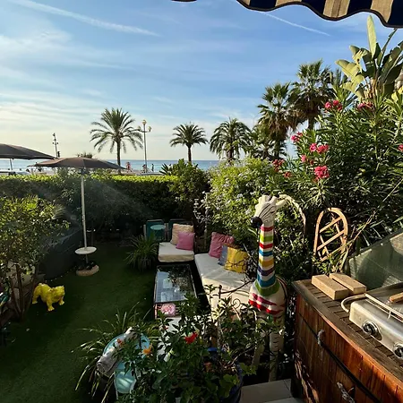 Promenade Des Center Sea And Front Design Flat With Private Garden Apartment