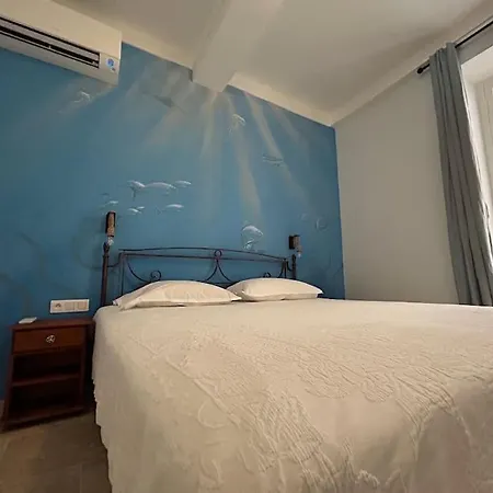 Rossetti Rosa Vieux 2 Bed