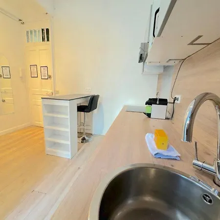 600m Port, Tramway, Clim, Wifi Apartment *