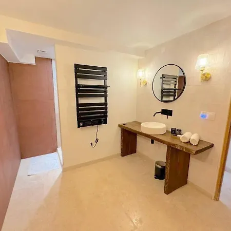 Apartment Magnifique 3p Coeur Du Vieux *