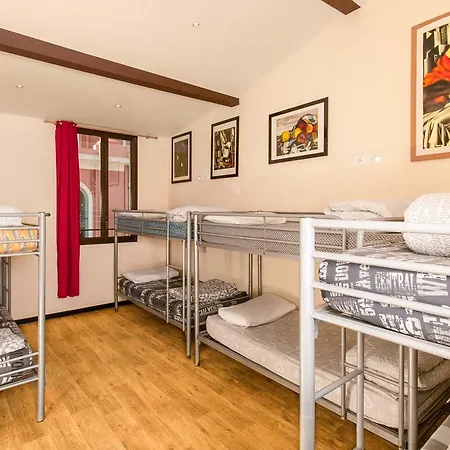 Saint Exupery Hostel *