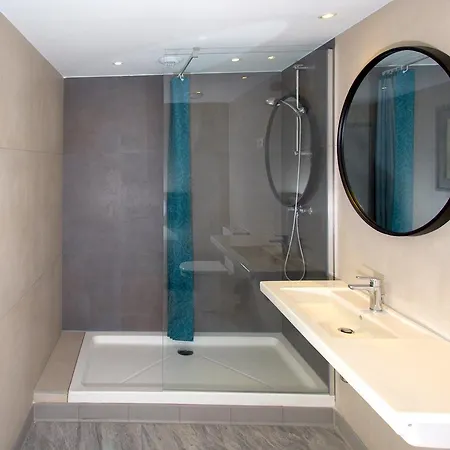 Saint Exupery Hostel Nizza