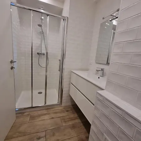 Magnifique T3, Spacieux, Lumineux Et Traversant Apartment Nice