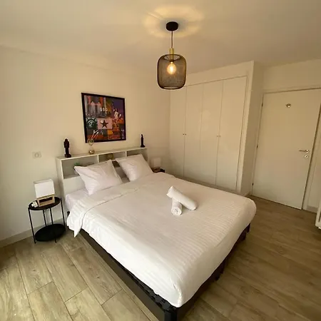 Magnifique T3, Spacieux, Lumineux Et Traversant Apartment *