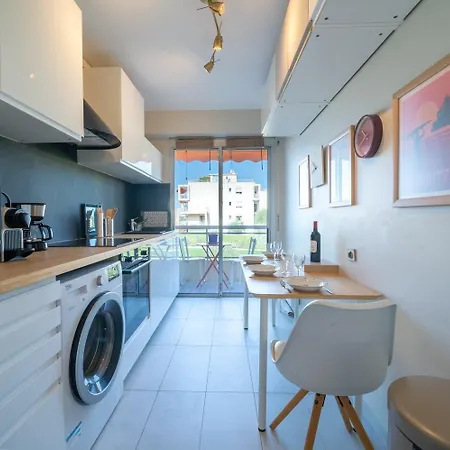 Superbe 2 Pieces Clim Et Parking Apartment Nice