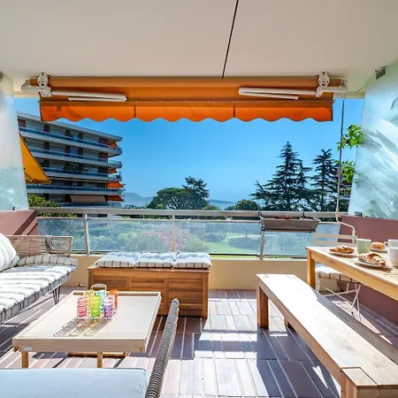 Apartment Superbe 2 Pieces Clim Et Parking *