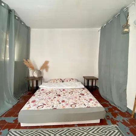 Apartment Carre D'or - Studio Gubernatis *