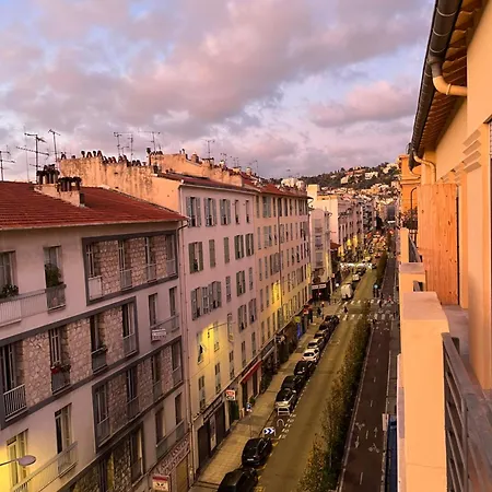 Gare Apartment