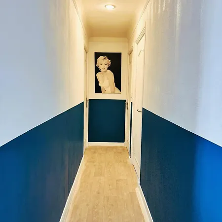 Spacieux/paisible 5 Pieces En Plein Coeur De Apartment