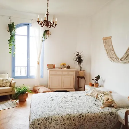 Arty Homestay Nice