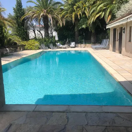 Loucisa 8 24 Couchages Piscine Vue